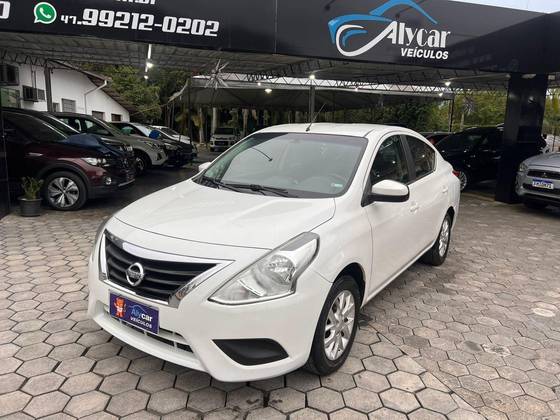 NISSAN VERSA 1.6 16V FLEXSTART S 4P MANUAL NISSAN VERSA 1.6 16V FLEXSTART S 4P MANUAL